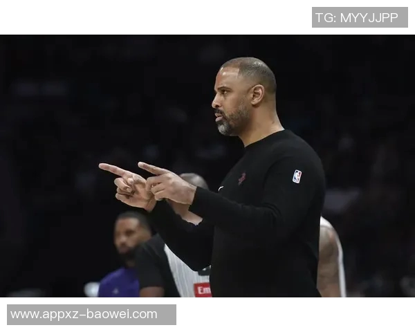 乌度卡强调年轻球员需与队友保持一致水平不会因年龄小而放宽要求 乌度卡强调年轻球员需与队友保持一致水平不会因年龄小而放宽要求